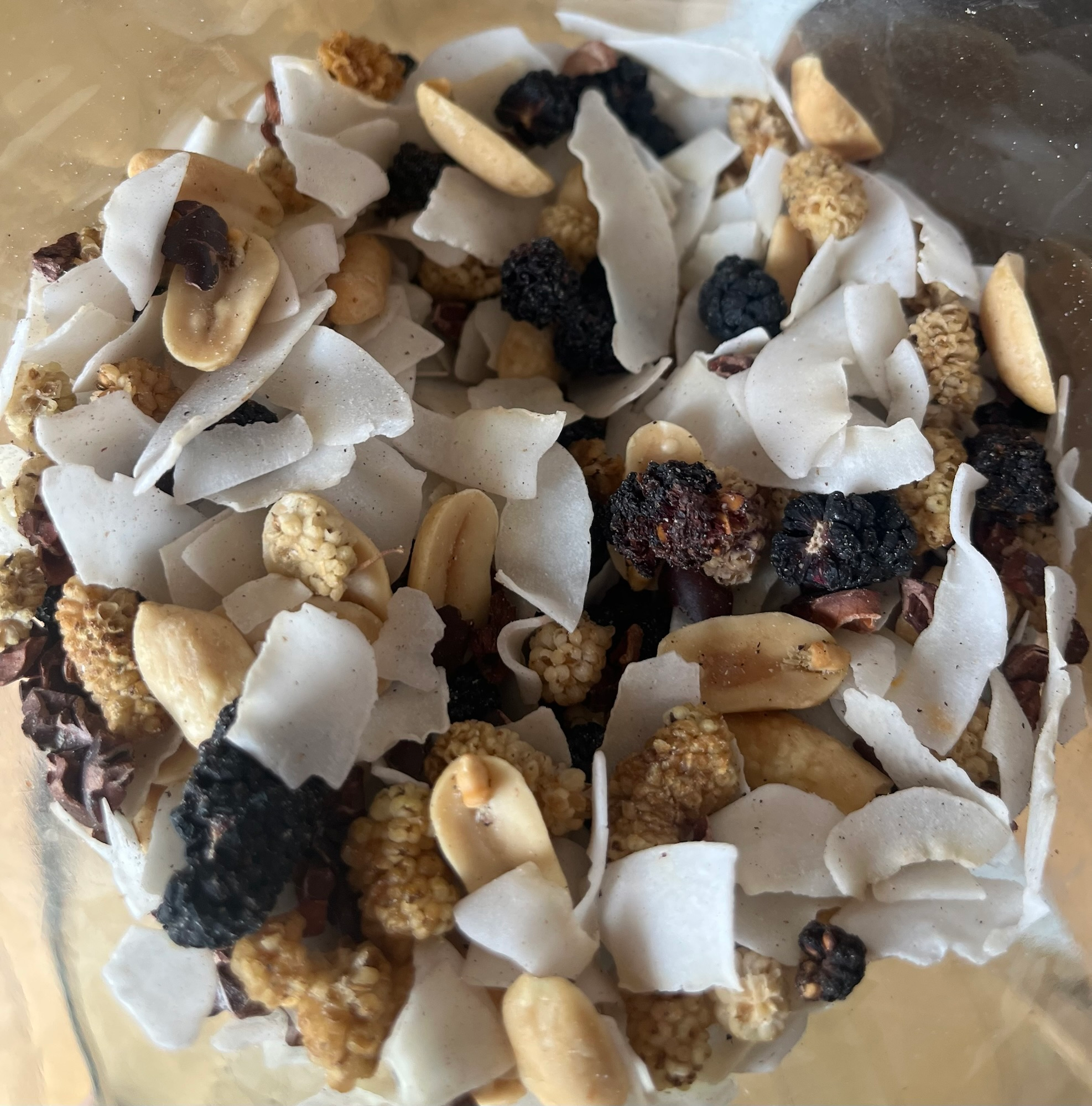 no-added-sugar trail mix (homemade)